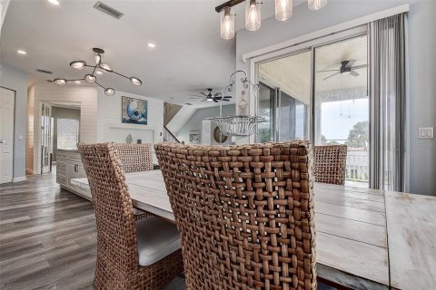 Dúplex en venta en Saint Pete Beach, Florida, 5 dormitorios, 326.92 m2 № 1843952 - foto 16