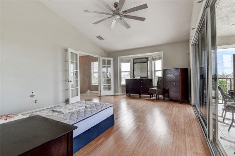 Dúplex en venta en Saint Pete Beach, Florida, 5 dormitorios, 326.92 m2 № 1843952 - foto 30