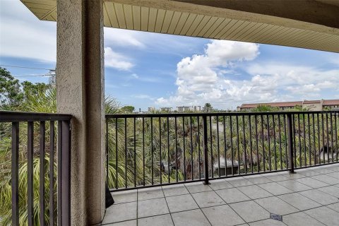 Dúplex en venta en Saint Pete Beach, Florida, 5 dormitorios, 326.92 m2 № 1843952 - foto 25