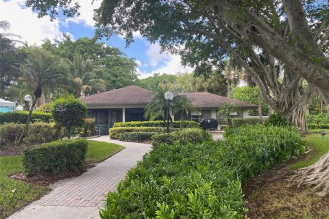 Condo in Pompano Beach, Florida, 2 bedrooms  № 1487223 - photo 5