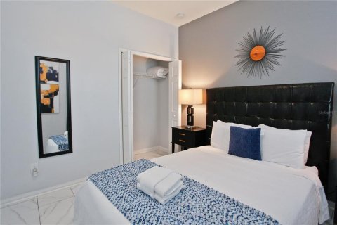 Casa en venta en Kissimmee, Florida, 4 dormitorios, 177.16 m2 № 1916309 - foto 19