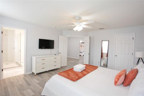 Casa en venta en Kissimmee, Florida, 4 dormitorios, 177.16 m2 № 1916309 - foto 25