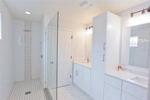 Casa en venta en Kissimmee, Florida, 4 dormitorios, 177.16 m2 № 1916309 - foto 27