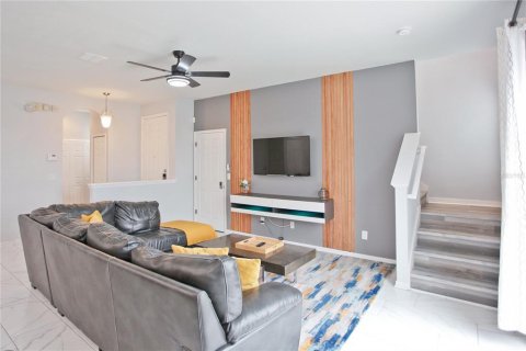 Casa en venta en Kissimmee, Florida, 4 dormitorios, 177.16 m2 № 1916309 - foto 4
