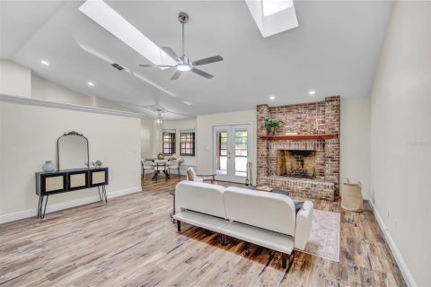 Casa en venta en Altamonte Springs, Florida, 3 dormitorios, 171.03 m2 № 1907222 - foto 4