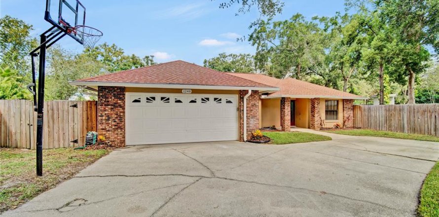 Casa en Altamonte Springs, Florida 3 dormitorios, 171.03 m2 № 1907222