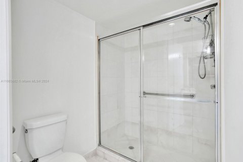 Condominio en venta en Aventura, Florida, 2 dormitorios, 109.72 m2 № 1937736 - foto 22