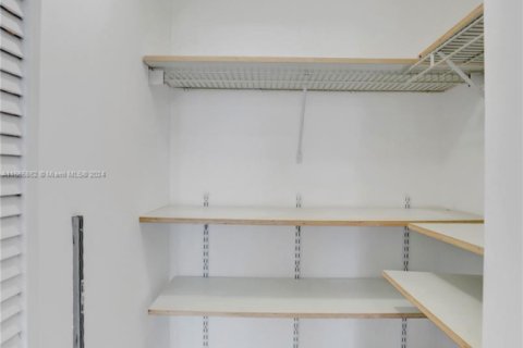 Copropriété à vendre à Aventura, Floride: 2 chambres, 109.72 m2 № 1937736 - photo 29