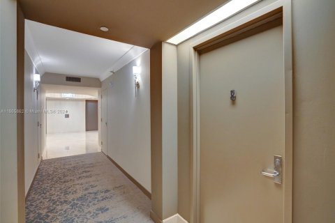 Copropriété à vendre à Aventura, Floride: 2 chambres, 109.72 m2 № 1937736 - photo 6