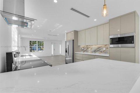 Villa ou maison à vendre à West Palm Beach, Floride: 3 chambres № 2026385 - photo 14