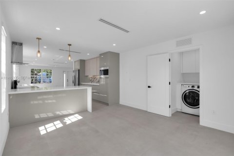 Villa ou maison à vendre à West Palm Beach, Floride: 3 chambres № 2026385 - photo 11