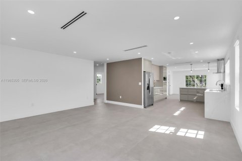 Villa ou maison à vendre à West Palm Beach, Floride: 3 chambres № 2026385 - photo 6