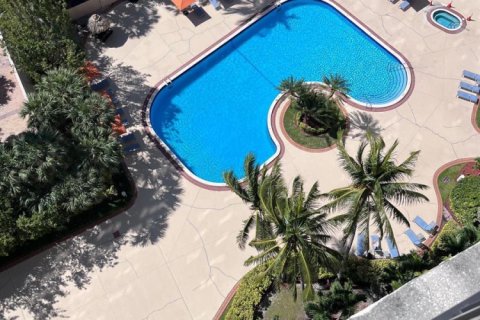 Condo in Miami, Florida, 3 rooms № 2146824 - photo 20