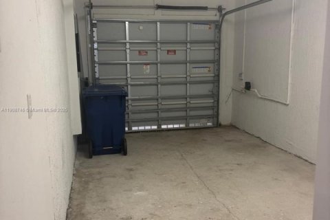 Touwnhouse à louer à Homestead, Floride: 3 chambres, 133.97 m2 № 1965105 - photo 20