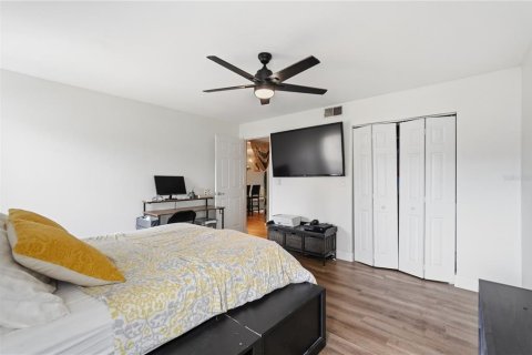 Condo in Palm Harbor, Florida, 2 bedrooms  № 2226572 - photo 16