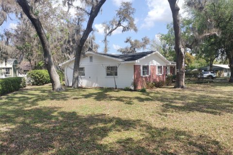 House in Zephyrhills, Florida 3 bedrooms, 132.85 sq.m. № 2227567 - photo 19