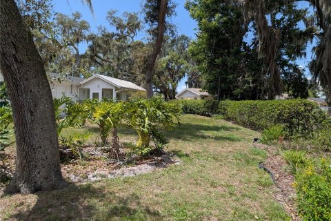 House in Zephyrhills, Florida 3 bedrooms, 132.85 sq.m. № 2227567 - photo 17