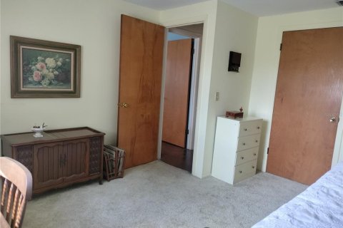 House in Zephyrhills, Florida 3 bedrooms, 132.85 sq.m. № 2227567 - photo 12