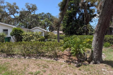 House in Zephyrhills, Florida 3 bedrooms, 132.85 sq.m. № 2227567 - photo 18