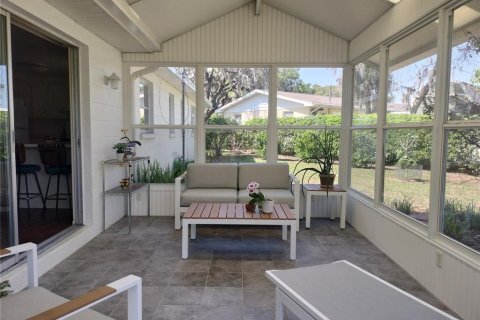 House in Zephyrhills, Florida 3 bedrooms, 132.85 sq.m. № 2227567 - photo 14