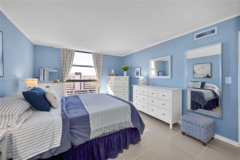 Copropriété à vendre à Coral Gables, Floride: 2 chambres, 89.19 m2 № 1972386 - photo 16