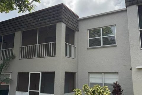 Condo in Saint Petersburg, Florida, 1 bedroom  № 2386712 - photo 13