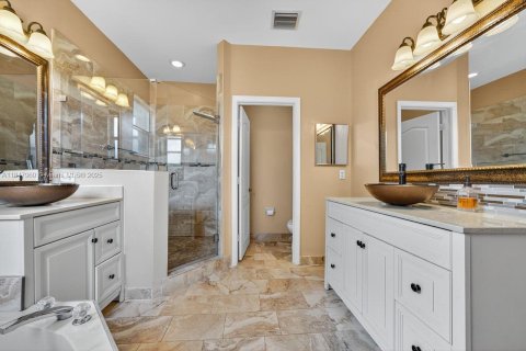 House in Homestead, Florida 7 bedrooms, 253.34 sq.m. № 1848862 - photo 26