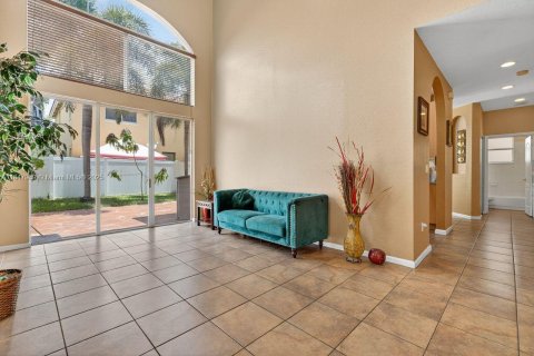 House in Homestead, Florida 7 bedrooms, 253.34 sq.m. № 1848862 - photo 4