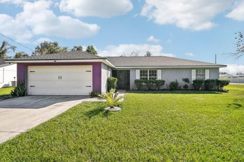 Casa en Ocala, Florida 3 dormitorios, 133.87 m2 № 2136013