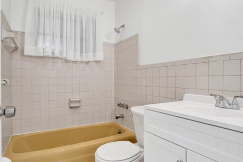 Propiedad comercial en venta en Hollywood, Florida, 178 m2 № 2173840 - foto 14