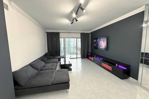 Condo in Hallandale Beach, Florida, 1 bedroom  № 2175358 - photo 7