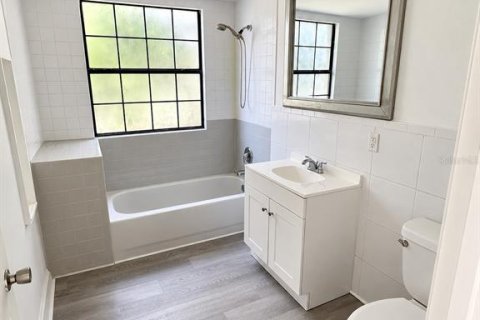 Immobilier commercial à vendre à Eustis, Floride: 7 chambres, 302.49 m2 № 2426001 - photo 9