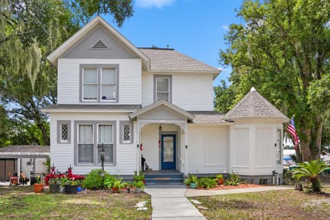 Immobilier commercial à Eustis, Floride 7 chambres, 302.49 m2 № 2426001