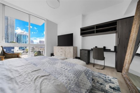 Condo in Miami, Florida, 3 bedrooms  № 2067693 - photo 13