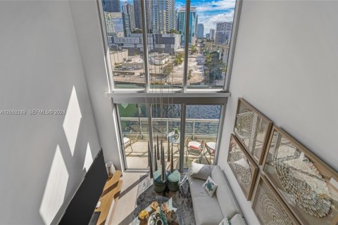 Condo in Miami, Florida, 3 bedrooms  № 2067693 - photo 7