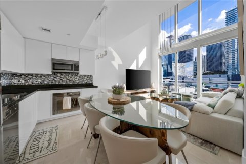 Condo in Miami, Florida, 3 bedrooms  № 2067693 - photo 16