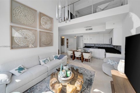 Condo in Miami, Florida, 3 bedrooms  № 2067693 - photo 8