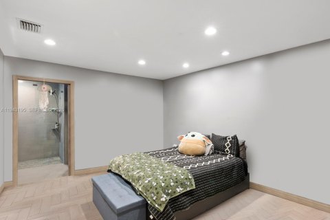 Villa ou maison à vendre à Miami, Floride: 5 chambres, 222.32 m2 № 2000993 - photo 9