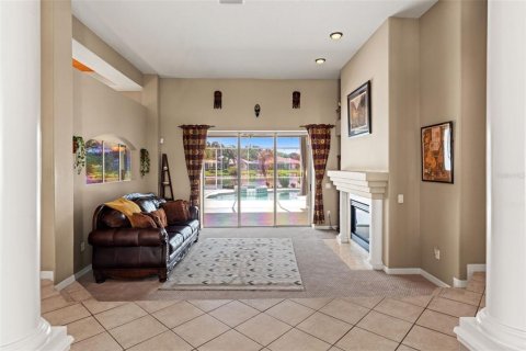 House in Tampa, Florida 4 bedrooms, 310.48 sq.m. № 2117266 - photo 8