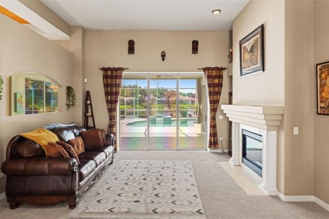 House in Tampa, Florida 4 bedrooms, 310.48 sq.m. № 2117266 - photo 11