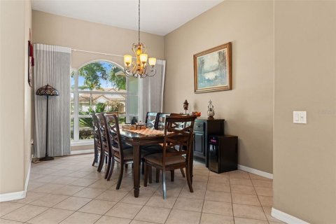 House in Tampa, Florida 4 bedrooms, 310.48 sq.m. № 2117266 - photo 15