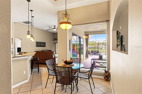 House in Tampa, Florida 4 bedrooms, 310.48 sq.m. № 2117266 - photo 29