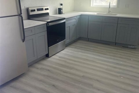 Apartamento en alquiler en Saint Petersburg, Florida, 3 dormitorios, 93.92 m2 № 2206339 - foto 3