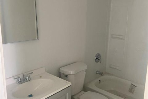 Apartamento en alquiler en Saint Petersburg, Florida, 3 dormitorios, 93.92 m2 № 2206339 - foto 2