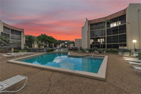 Copropriété à vendre à Plantation, Floride: 2 chambres, 104.05 m2 № 2013310 - photo 28