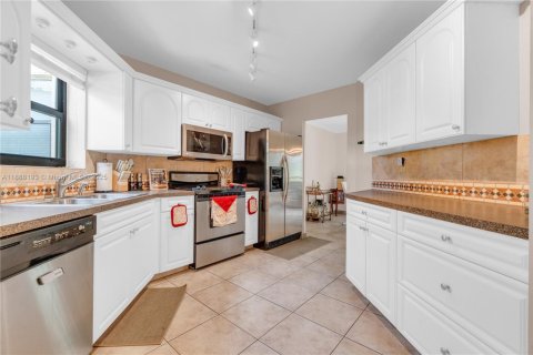 Copropriété à vendre à Plantation, Floride: 2 chambres, 104.05 m2 № 2013310 - photo 3