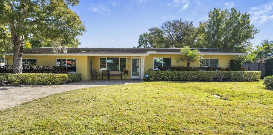 Casa en Fort Lauderdale, Florida 5 dormitorios, 261.89 m2 № 2060614