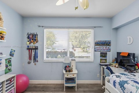 Casa en alquiler en Fort Lauderdale, Florida, 5 dormitorios, 261.89 m2 № 2060614 - foto 19