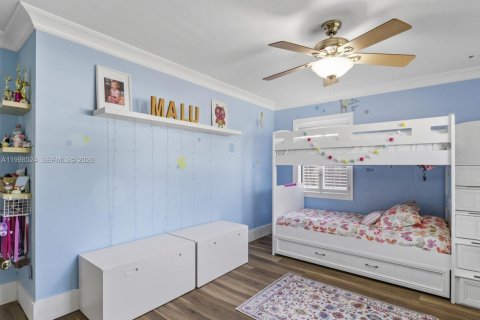 Casa en alquiler en Fort Lauderdale, Florida, 5 dormitorios, 261.89 m2 № 2060614 - foto 22