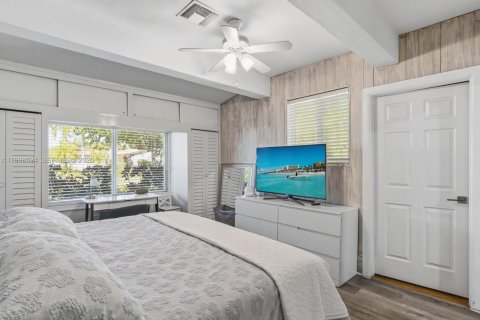 Casa en alquiler en Fort Lauderdale, Florida, 5 dormitorios, 261.89 m2 № 2060614 - foto 12